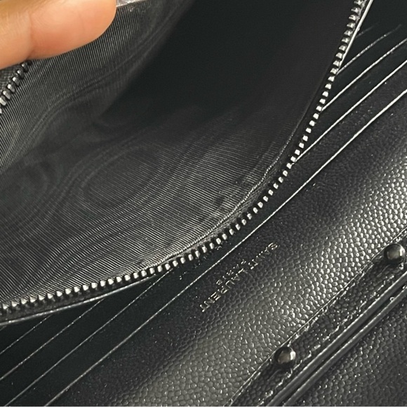 SAINT LAURENT
Cassandre Chain matelassé textured-leather wallet - Picture 6 of 6